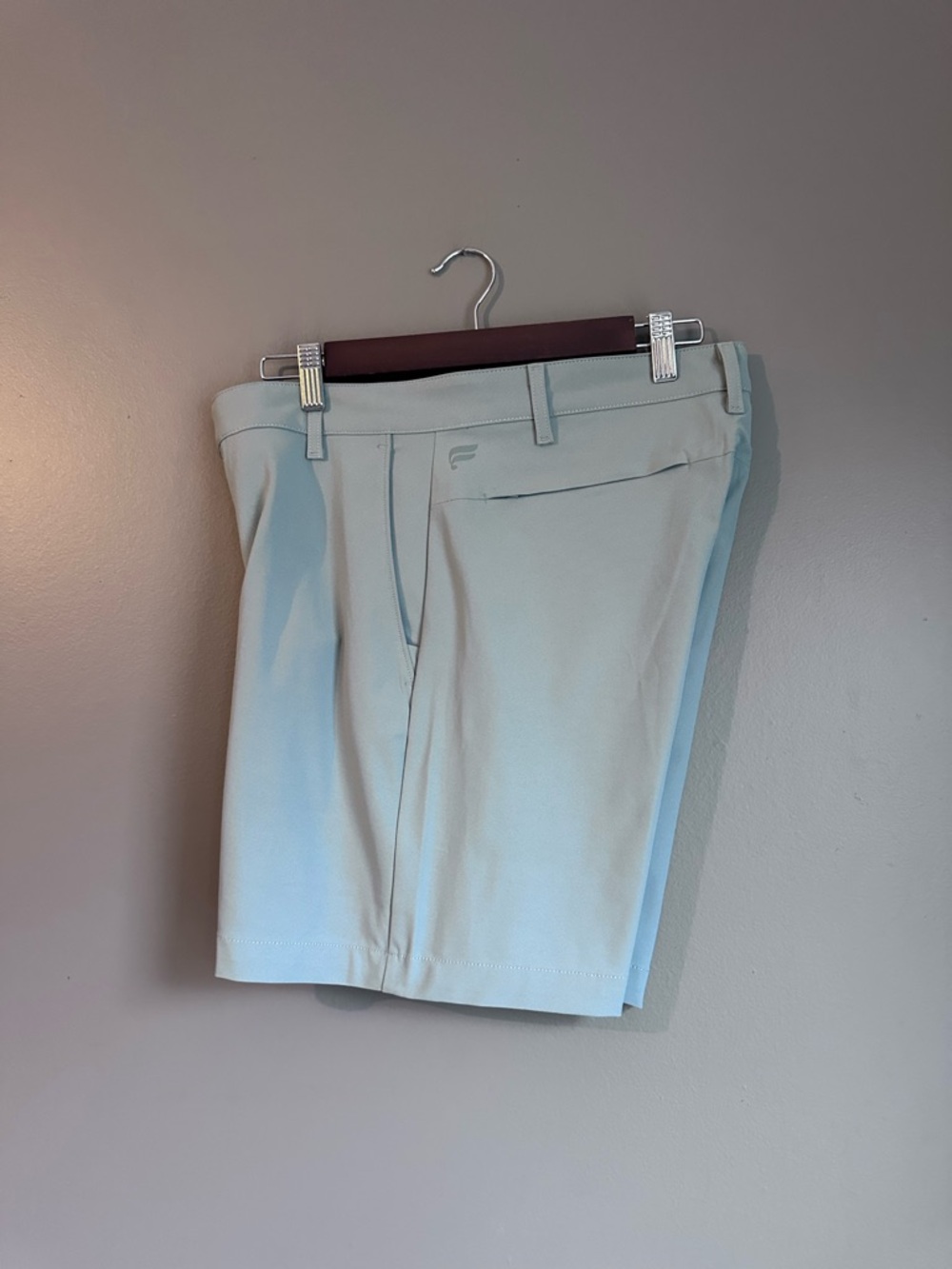 Fabletics Men’s Athletic Golf Shorts Sage Gray – XS/S (30 Waist) The Don Shorts - Picture 1 of 11